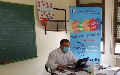 Visita del Presidente de ACAMAFAN, Eduardo Galicia el día 27 de abril a las familias numerosas de Villacañas